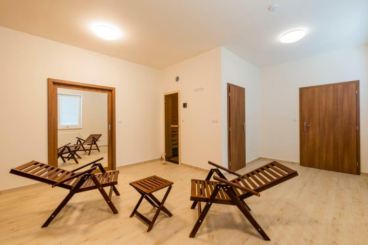 Penzion Piranha Melnik Bagian luar foto
