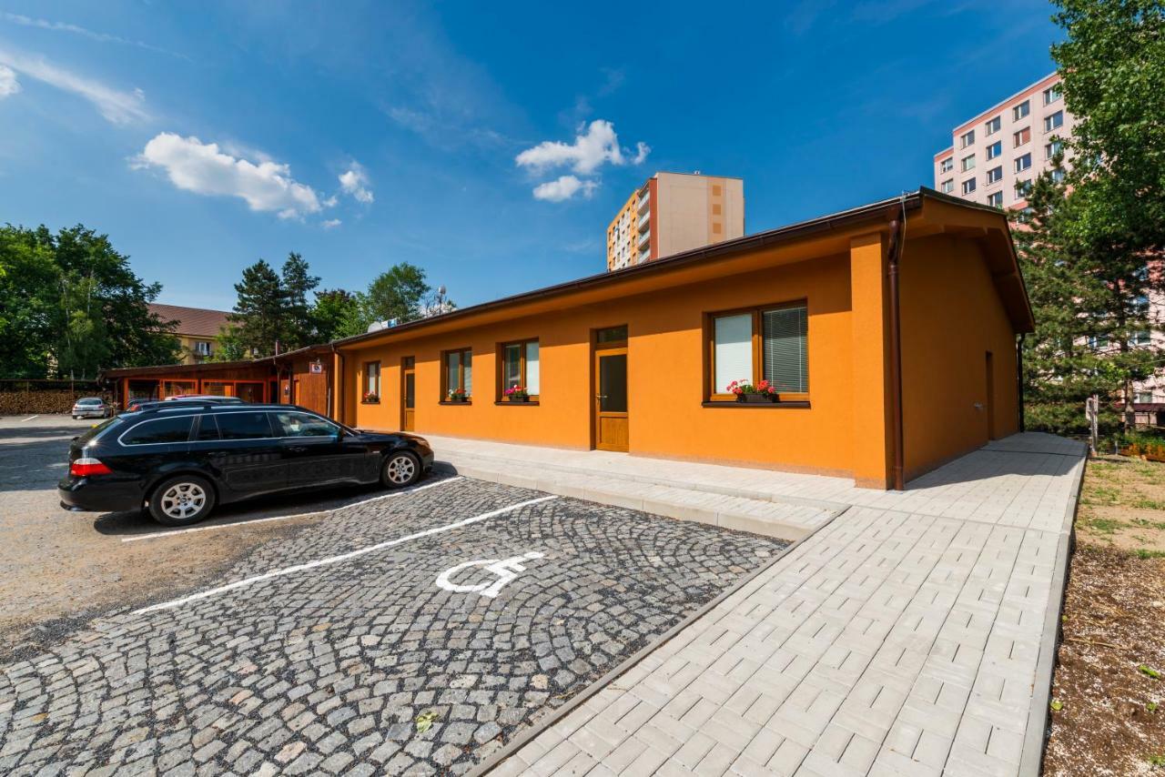 Penzion Piranha Melnik Bagian luar foto