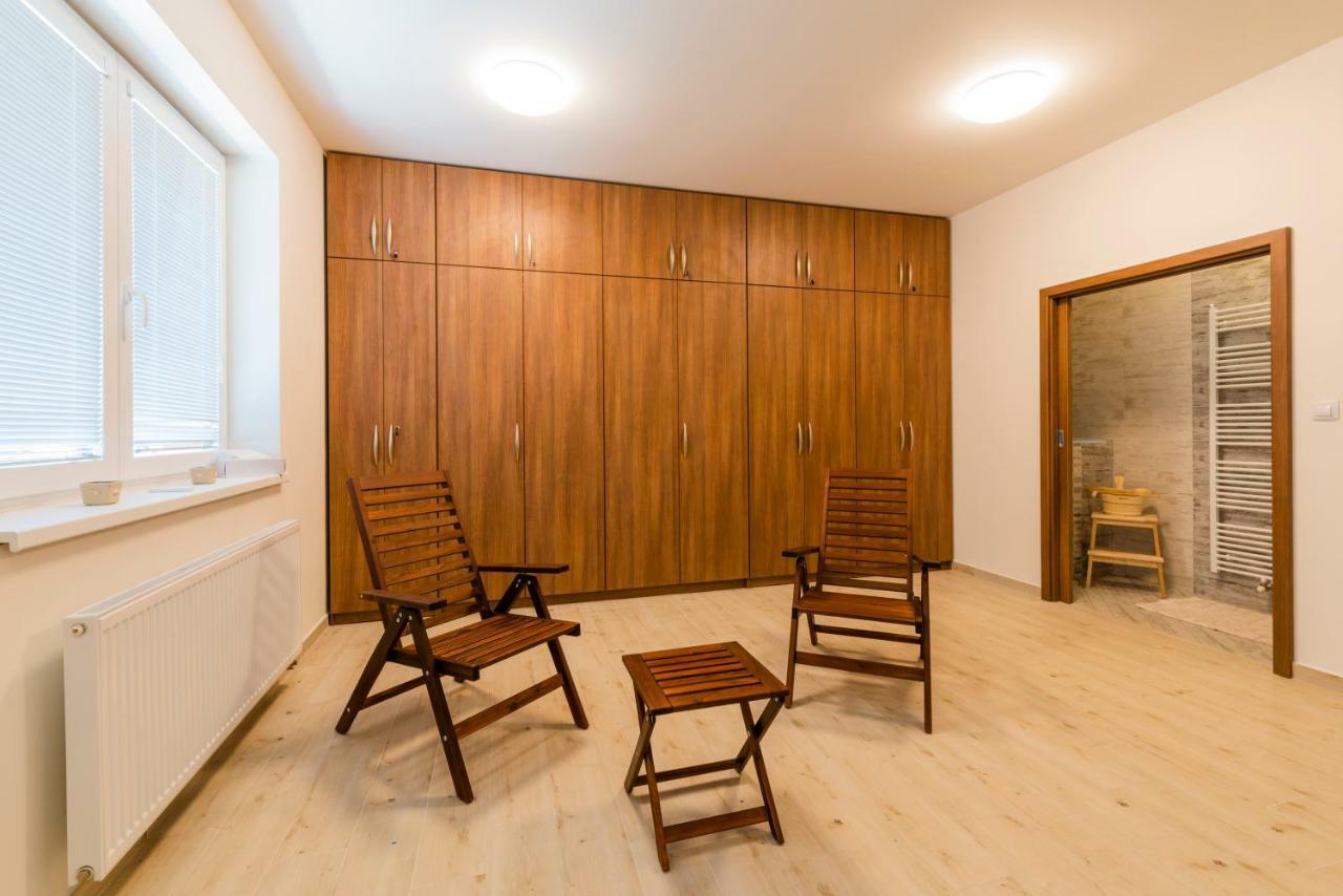 Penzion Piranha Melnik Bagian luar foto